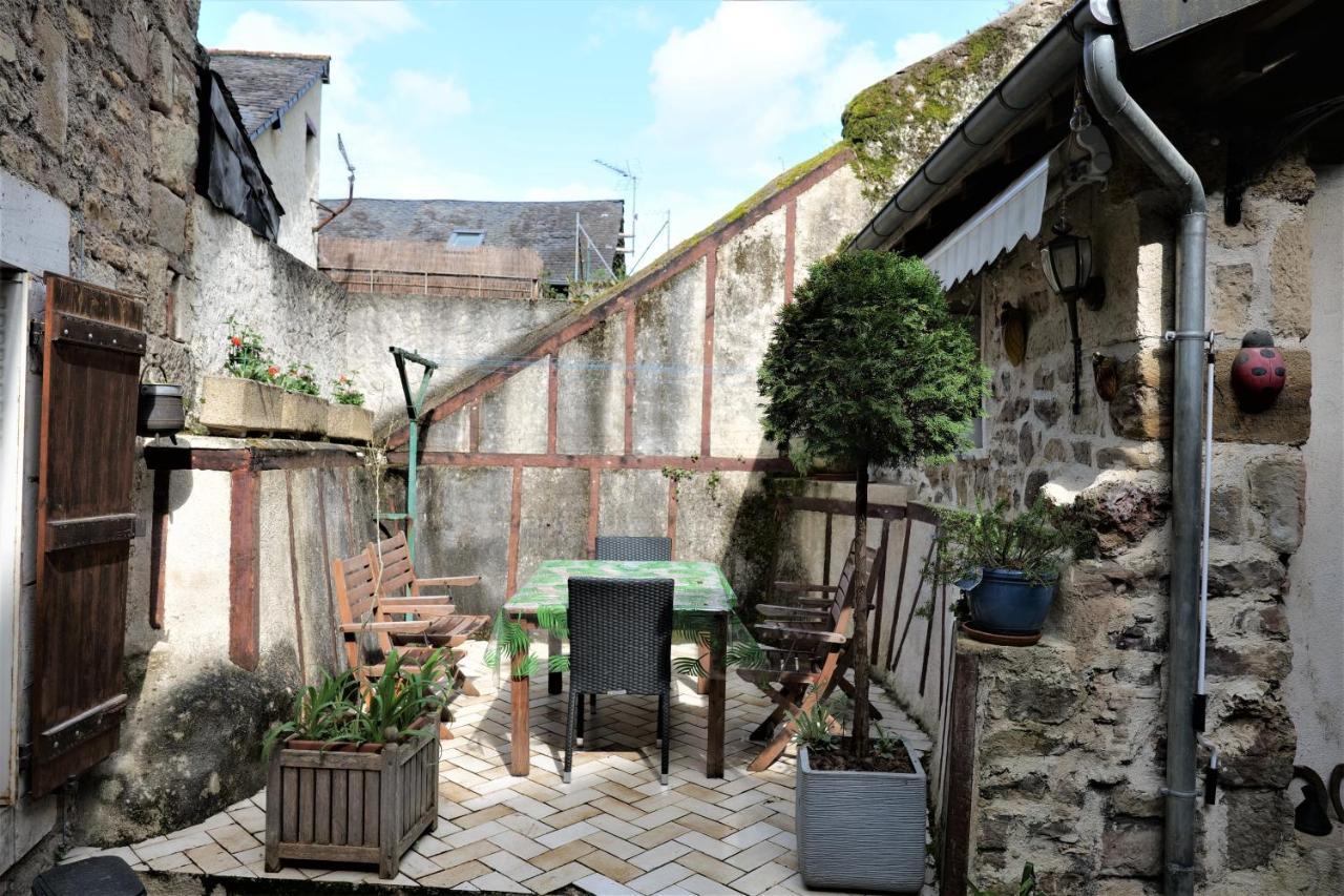maison sans vis à vis dans centre historique Vila Terrasson Exterior foto