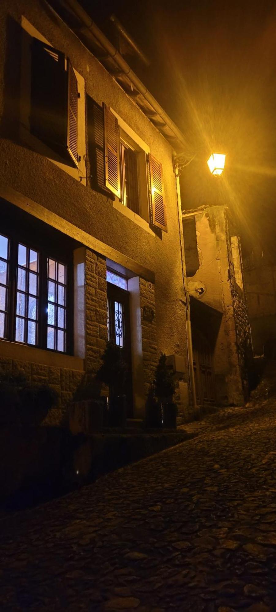 maison sans vis à vis dans centre historique Vila Terrasson Exterior foto